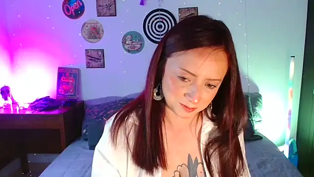 catalinamommyx online show from February 2026 09:35:01 PM