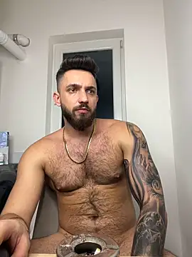 Snapshot of LoveIsBlind_ chatting on December 2024 01:11:02 AM LoveIsBlind  online show from December 2024 01:11:02 AM