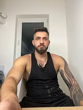 Snapshot of LoveIsBlind_ chatting on December 2024 09:43:01 PM LoveIsBlind  online show from December 2024 09:43:01 PM