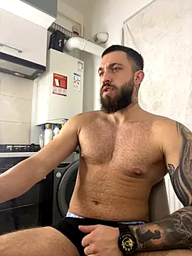 Snapshot of LoveIsBlind_ chatting on October 2025 04:45:02 AM LoveIsBlind  online show from October 2025 04:45:02 AM