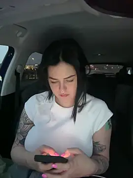 Snapshot of NaomiSquirts chatting on February 2025 05:08:01 PM NaomiSquirts online show from February 2025 05:08:01 PM