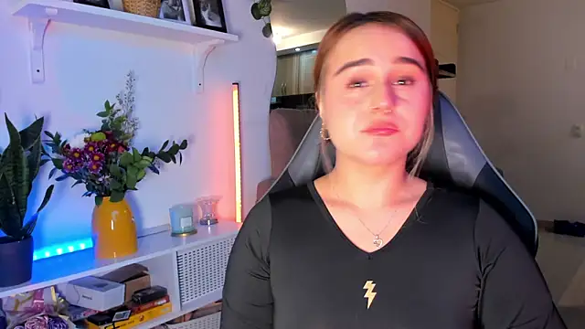 evy orange1 online show from March 2026 01:35:02 AM