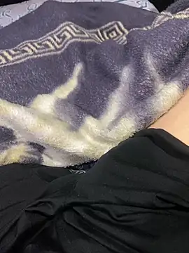 josle24 online show from December 2024 04:42:02 AM