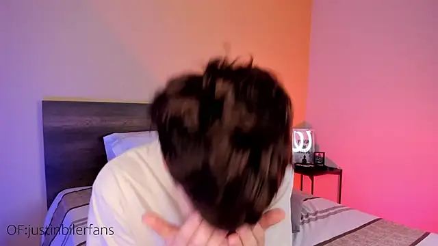 justinbiler online show from February 2025 12:32:02 PM