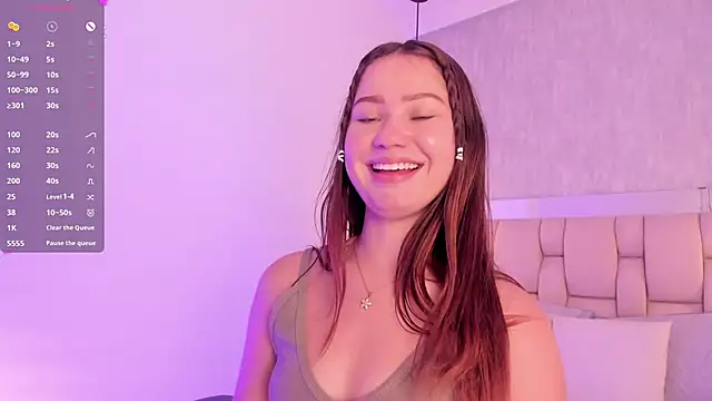 Snapshot of Roxie-Summers11 chatting on January 2025 02:04:02 AM Roxie-Summers11 online show from January 2025 02:04:02 AM