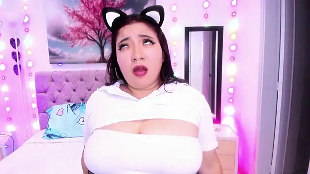 Emma monserrat online show from January 2025 06:35:01 AM