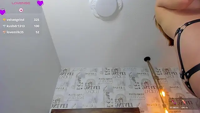 LUCYAMARS1 online show from October 2025 03:57:02 PM