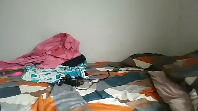 Ivon-09 online show from March 2026 11:57:01 AM