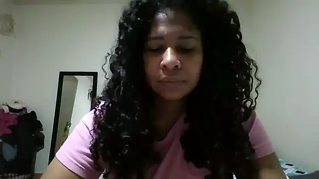 Snapshot of Ivon-09 chatting on April 2026 01:28:01 PM Ivon-09 online show from April 2026 01:28:01 PM