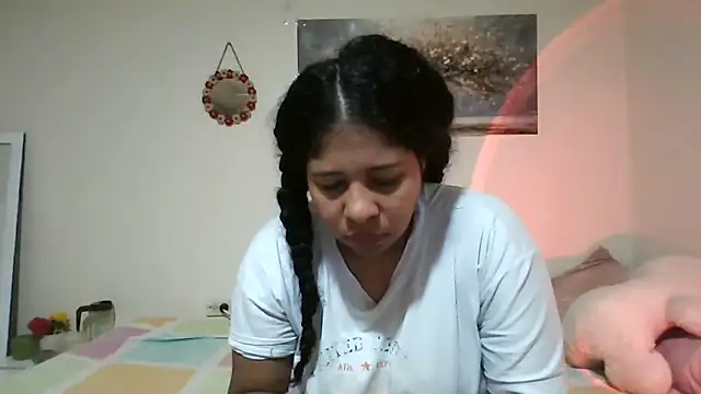 Snapshot of Ivon-09 chatting on May 2026 12:14:02 PM Ivon-09 online show from May 2026 12:14:02 PM