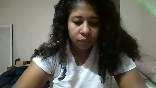 Snapshot of Ivon-09 chatting on June 2026 12:37:01 PM Ivon-09 online show from June 2026 12:37:01 PM