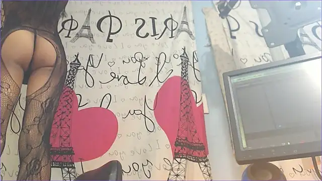 Snapshot of poison_girl21 chatting on March 2025 02:37:02 PM poison girl21 online show from March 2025 02:37:02 PM