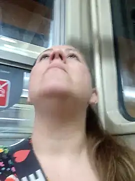 SofiEstevez online show from November 2025 04:51:01 PM