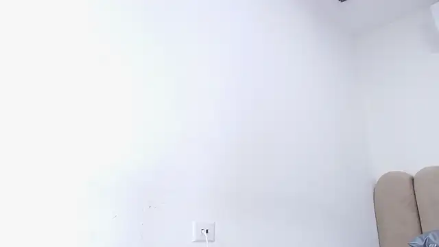 nicol f online show from February 2026 03:13:02 AM