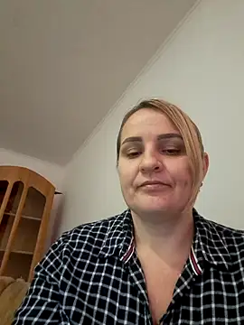 Malichkaanna30 online show from February 2025 08:54:02 AM