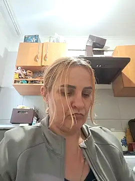 Malichkaanna30 online show from September 2025 12:50:02 PM