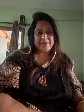 Hot Queen77 online show from February 2025 10:18:02 AM