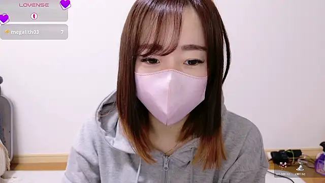 Rio chan  online show from November 2025 01:00:02 PM