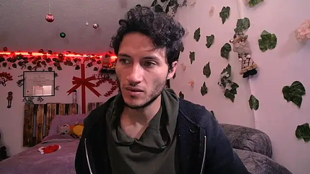 Snapshot of Afroditapoloo chatting on December 2024 04:09:01 PM Afroditapoloo online show from December 2024 04:09:01 PM