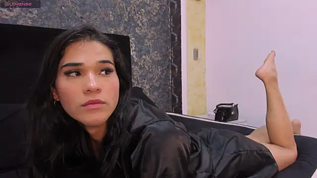 Isa Little Star online show from February 2025 03:17:02 PM