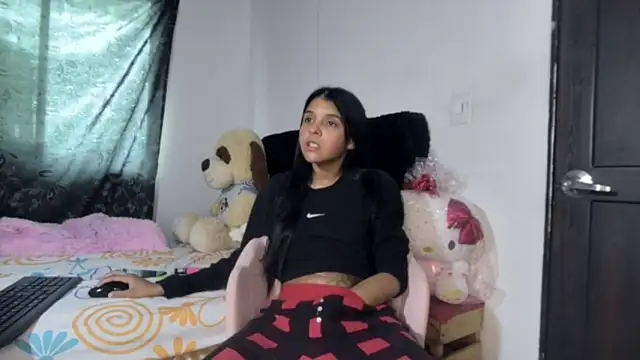 Snapshot of Michi_sexy chatting on May 2026 02:55:01 PM Michi sexy online show from May 2026 02:55:01 PM