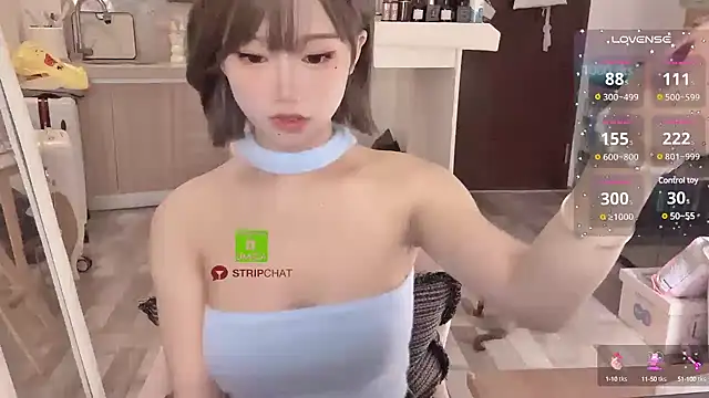 Snapshot of -XunMengLong- chatting on December 2024 07:49:01 PM -XunMengLong- online show from December 2024 07:49:01 PM