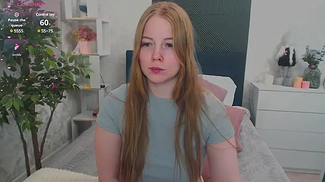 JennyyHot online show from December 2024 12:34:02 PM