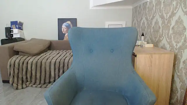 Mallinia online show from April 2026 10:49:02 AM