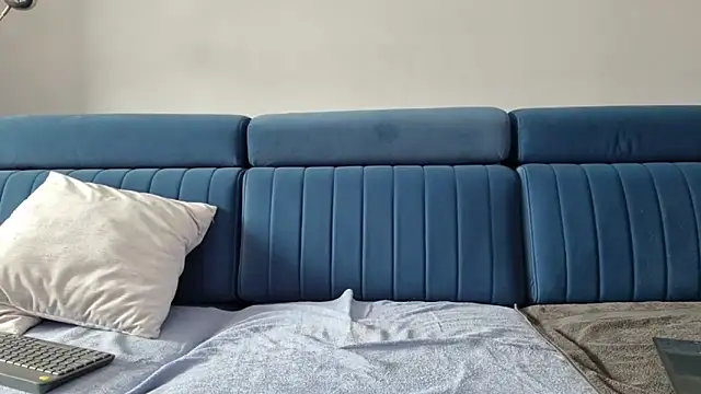 axecoman60 online show from February 2025 10:15:02 AM