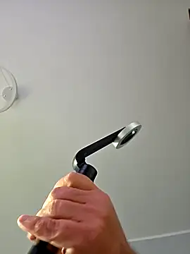 axecoman60 online show from December 2025 09:25:01 AM