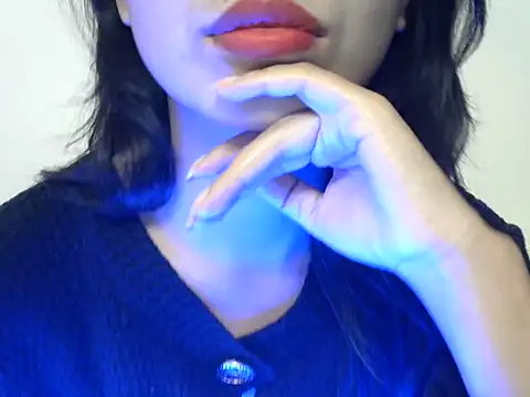 amrita2210 online show from January 2025 08:00:01 PM