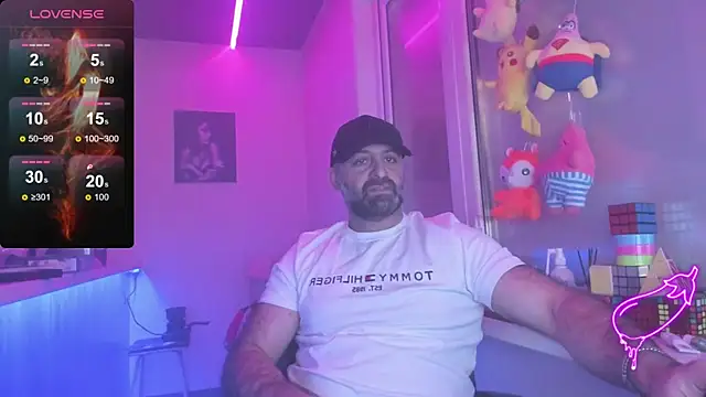 Snapshot of MAGABEAR077 chatting on February 2025 10:51:02 AM MAGABEAR077 online show from February 2025 10:51:02 AM
