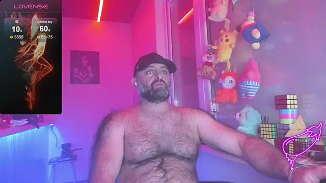 Snapshot of MAGABEAR077 chatting on March 2025 10:28:01 PM MAGABEAR077 online show from March 2025 10:28:01 PM