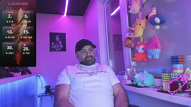 Snapshot of MAGABEAR077 chatting on March 2025 07:57:02 PM MAGABEAR077 online show from March 2025 07:57:02 PM