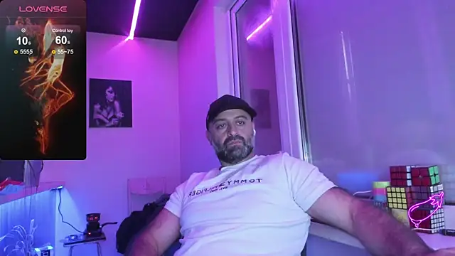 Snapshot of MAGABEAR077 chatting on September 2025 09:09:01 AM MAGABEAR077 online show from September 2025 09:09:01 AM