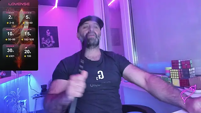 Snapshot of MAGABEAR077 chatting on September 2025 04:07:01 PM MAGABEAR077 online show from September 2025 04:07:01 PM