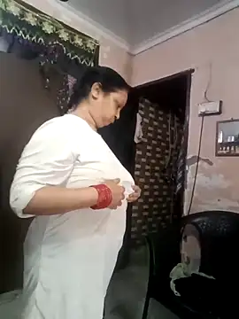 Kavya kapoor online show from November 2025 05:43:01 AM