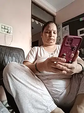 Kavya kapoor online show from July 2026 04:19:01 AM