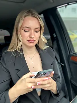 Devill Angel  online show from October 2025 09:17:01 AM