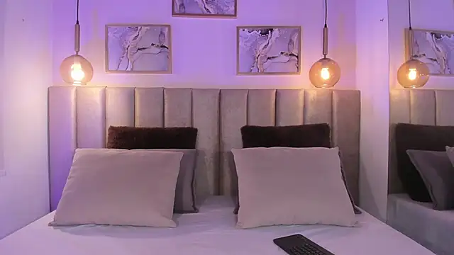 ashley-vega online show from January 2026 06:09:01 PM