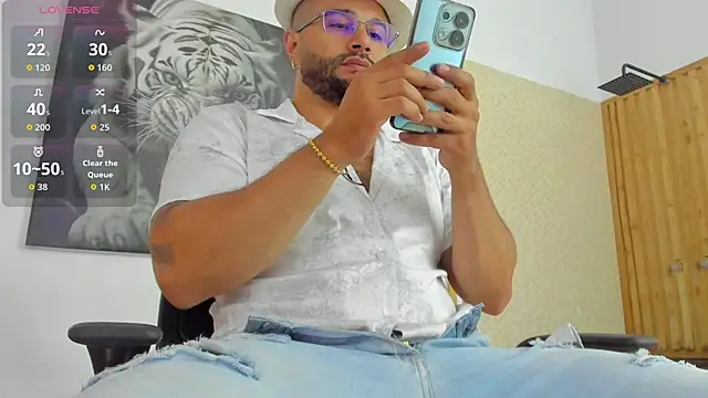 Luke  09 online show from September 2025 11:10:01 AM