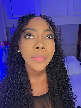 Lola King online show from March 2026 03:33:01 AM