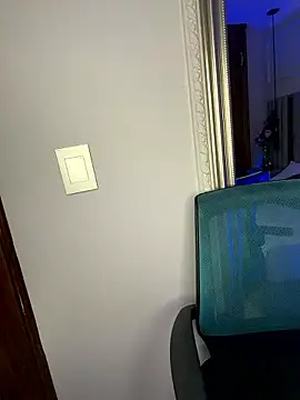 Lola King online show from April 2026 04:46:01 AM