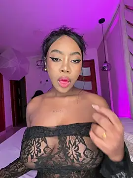Snapshot of Lola_King chatting on May 2026 03:47:02 AM Lola King online show from May 2026 03:47:02 AM