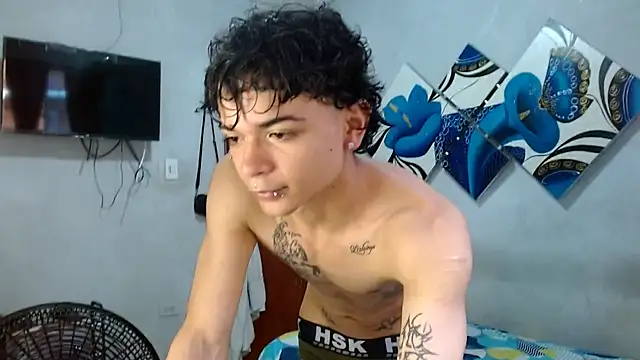 Lovebeng  online show from October 2025 07:56:01 PM