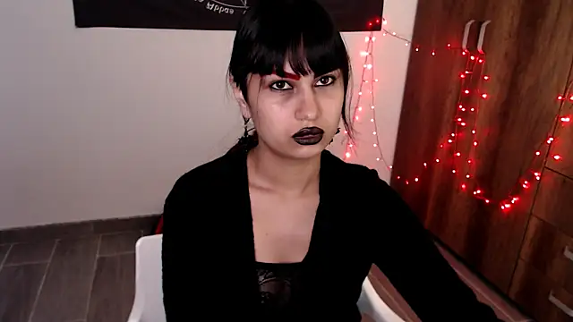 Snapshot of Little-Lucifer chatting on May 2026 07:11:01 PM Little-Lucifer online show from May 2026 07:11:01 PM