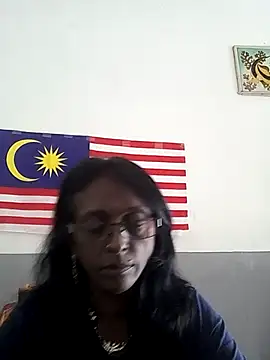 mamakarma1403 online show from November 2025 03:29:01 AM