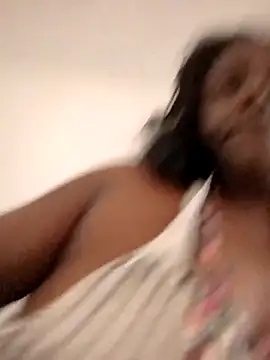 mamakarma1403 online show from February 2026 12:51:02 AM