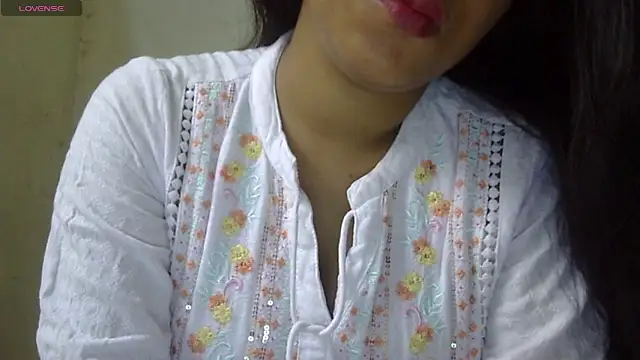 Snapshot of Preeti-Sexy chatting on April 2026 05:03:01 AM Preeti-Sexy online show from April 2026 05:03:01 AM