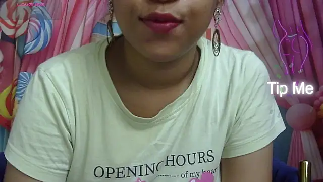 Snapshot of Preeti-Sexy chatting on May 2026 04:18:01 AM Preeti-Sexy online show from May 2026 04:18:01 AM